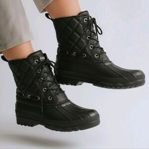 Sperry Ladies Duck Boots Women’s Size 6 Black Quilted Warm Waterproof
